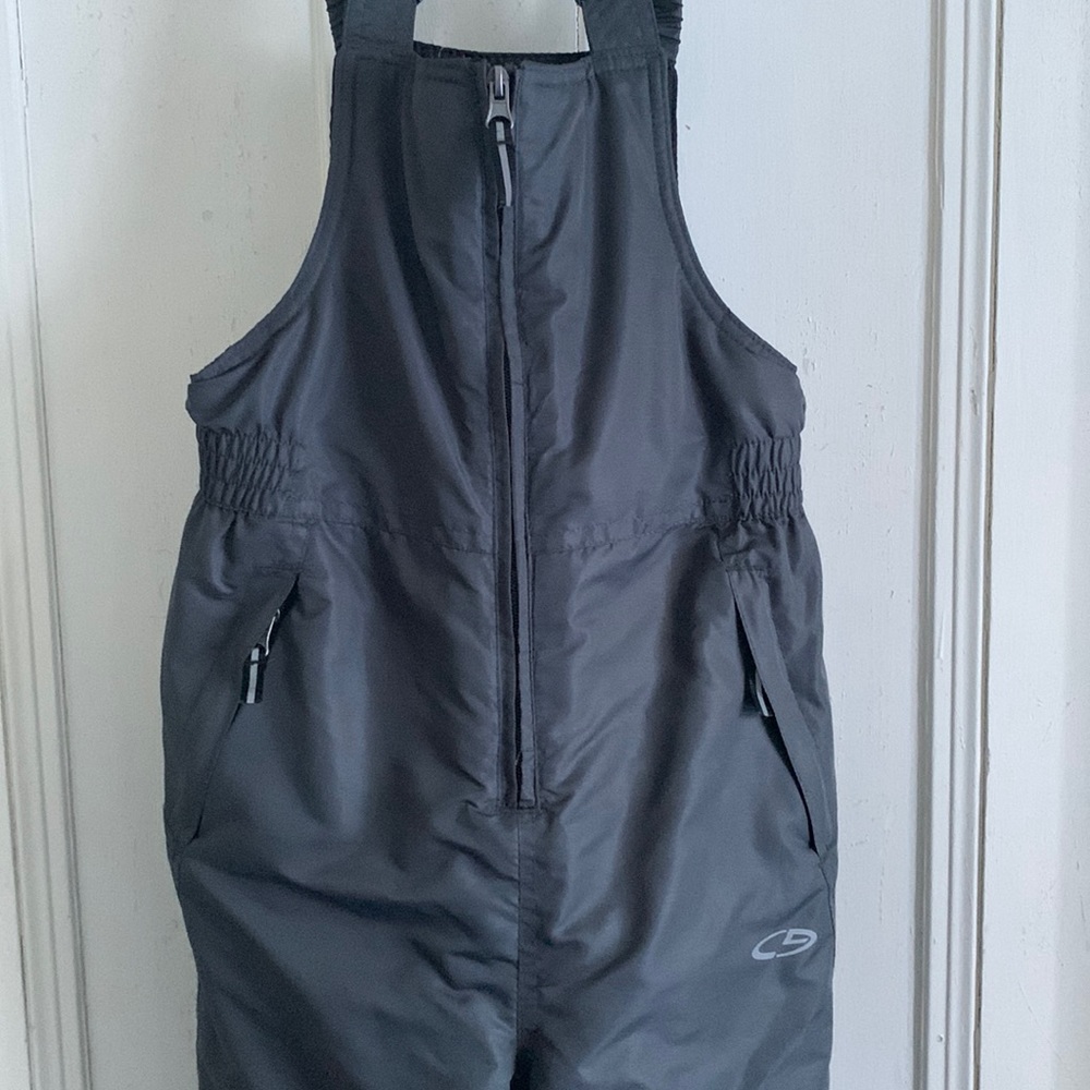 Champion Snow Suit. black Youth size Med 8-10 Like New